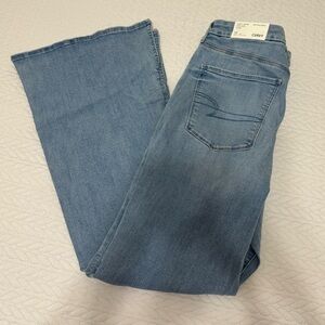 NWT - American eagle flare jeans